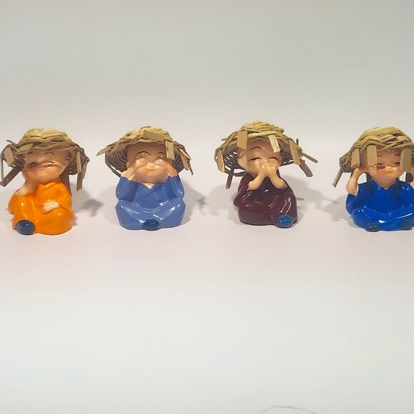 Baby buddhas set of 4 mini figurines with straw hats hand made mini decor - Picture 1 of 8